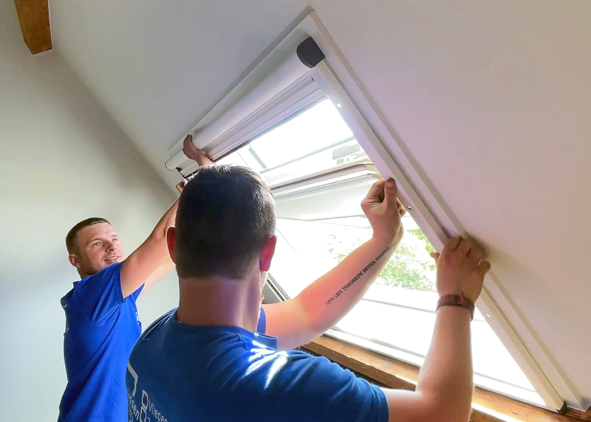 Professional Installs a Custom Eosol Cassette System