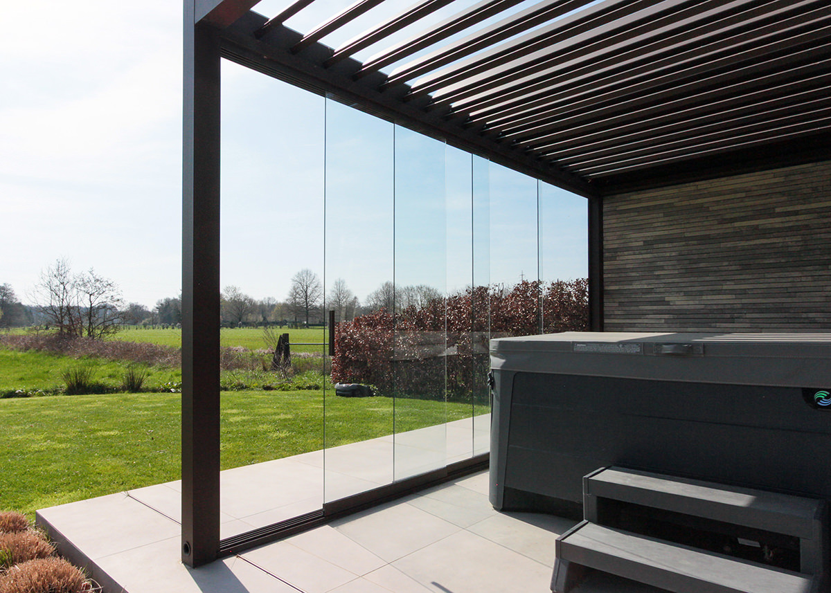 Slide: Easy-to-Install, High-Quality Glass Sliding Wall System for Outdoor Applications